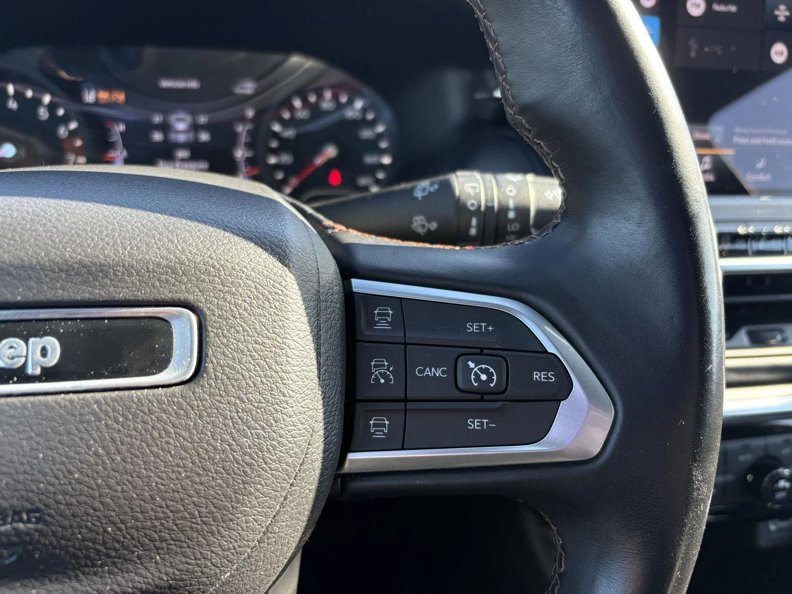 Used 2022 Redline Pearlcoat Jeep (RED) Edition image 25
