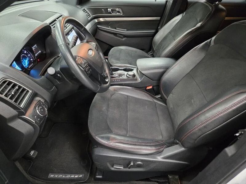 Used 2018 WHITE PLATINUM Ford XLT image 7