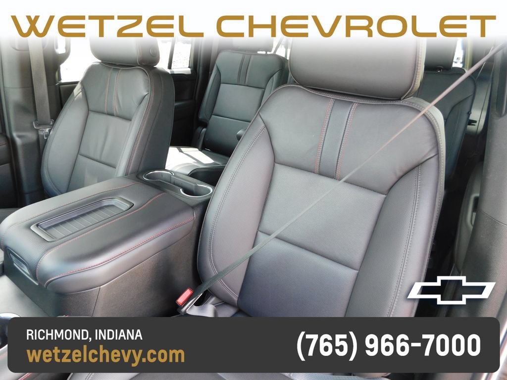 2022 Chevrolet Suburban RST - Photo 17
