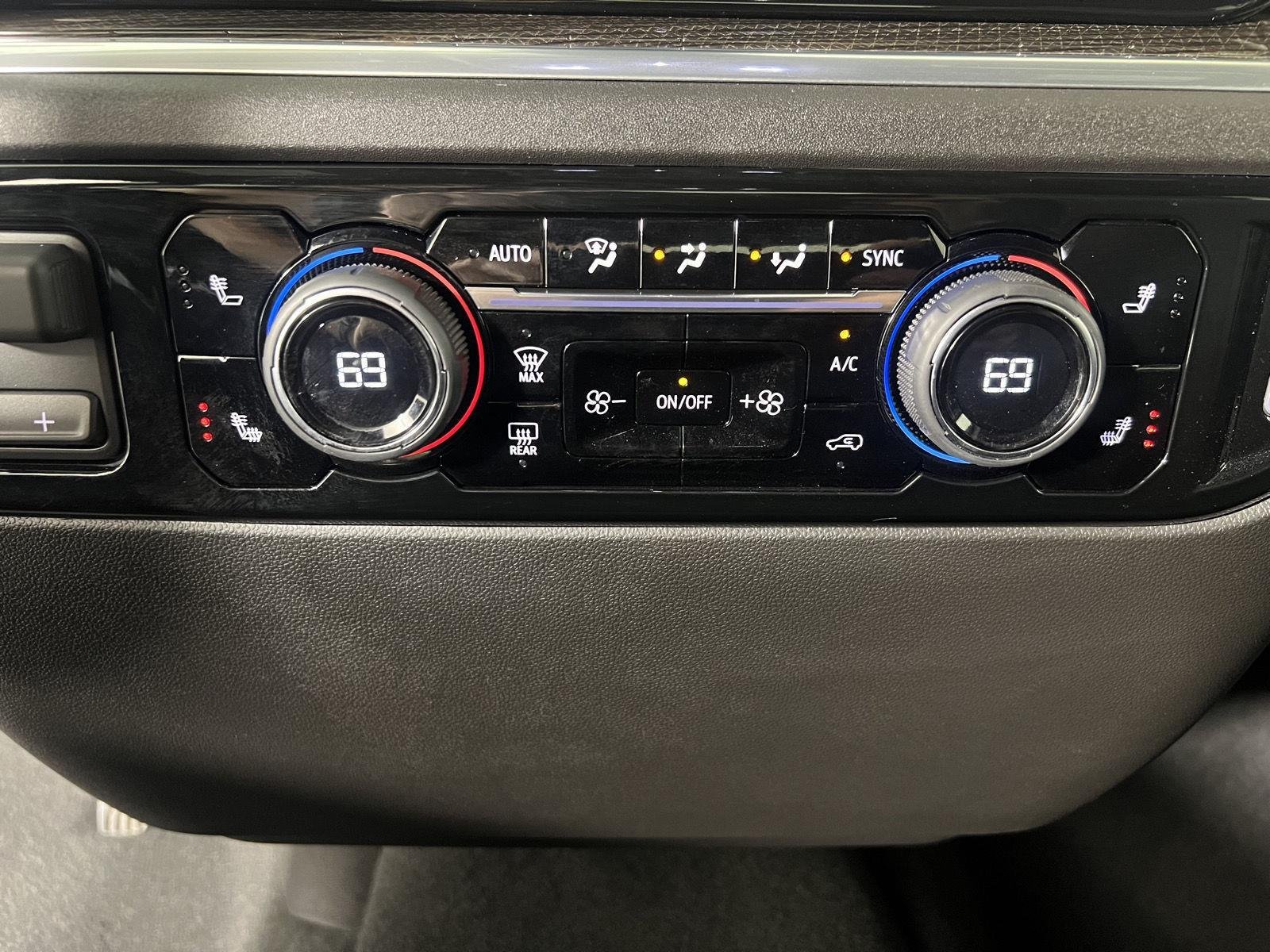 Used 2026 Summit White Chevrolet LT (2FL) image 19