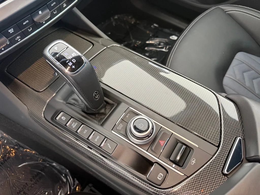 Used 2022 Bianco Maserati GT image 25