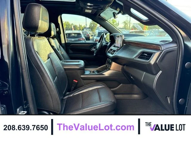 Used 2021  Chevrolet High Country image 13