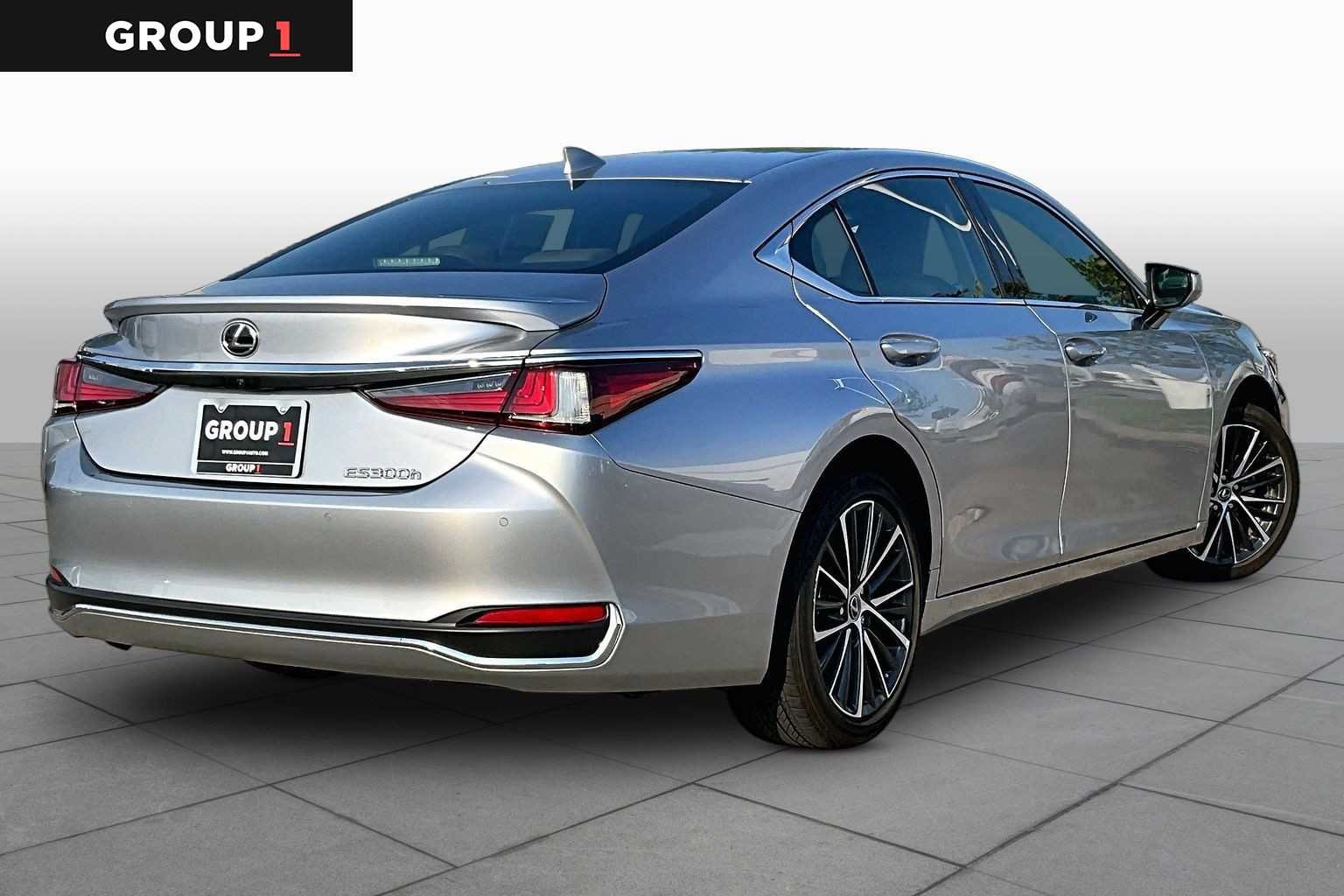 Used 2025 Iridium Lexus  image 11