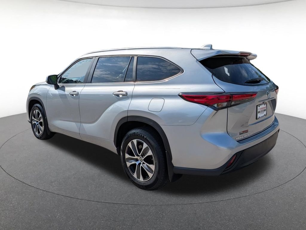 Certified Used 2023 Silver Toyota XLE image 4