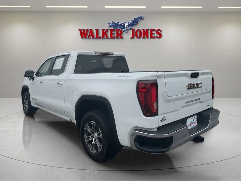 Used 2025 Summit White GMC SLT image 5