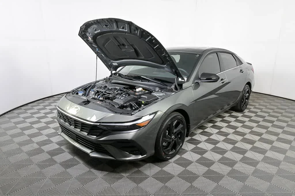 New 2026 Amazon Gray Hyundai SEL Sport Premium image 10