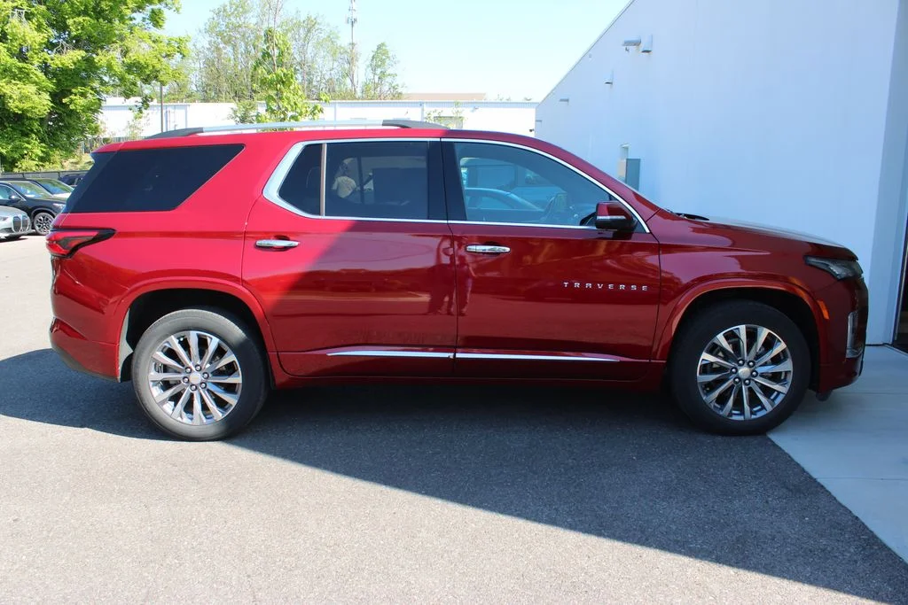 Used 2023 Red Chevrolet Premier image 34