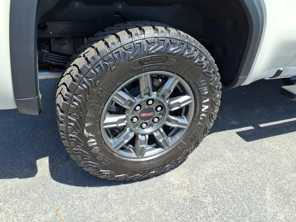 2026 GMC Sierra 1500 AT4X - Photo 28