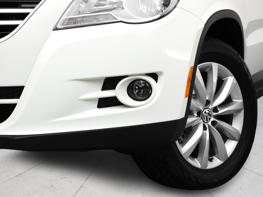 Used 2011 White Volkswagen S image 57