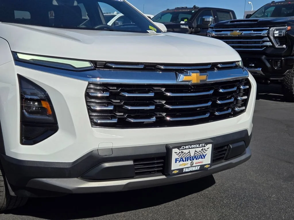 Used 2026 Summit White Chevrolet LT image 8