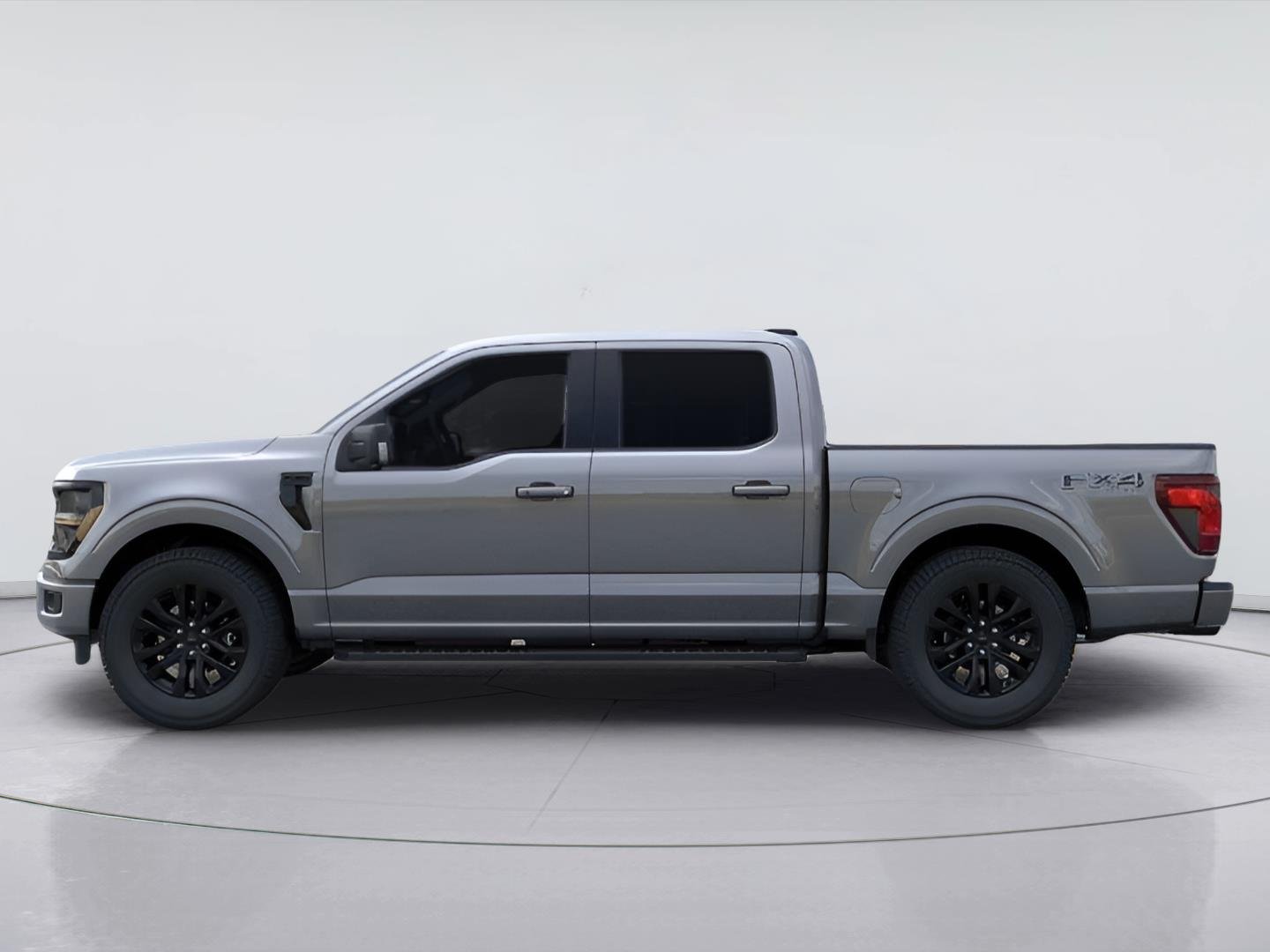 New 2026 Carbonized Gray Metallic Ford XLT image 3