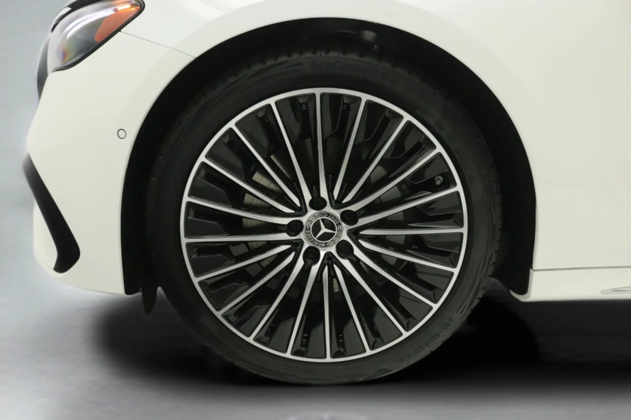 New 2026 Polar White Mercedes-Benz E 350 image 11