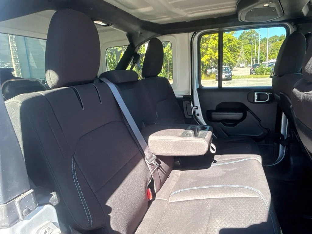 Used 2024 Silver Jeep Rubicon 4xe image 20