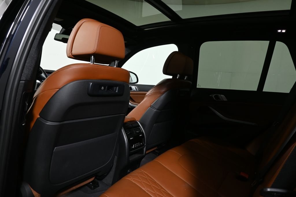 Used 2021 Black BMW xDrive45e image 7
