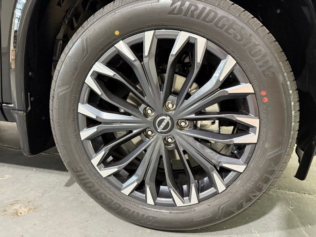 2026 Nissan Rogue Platinum - Photo 9