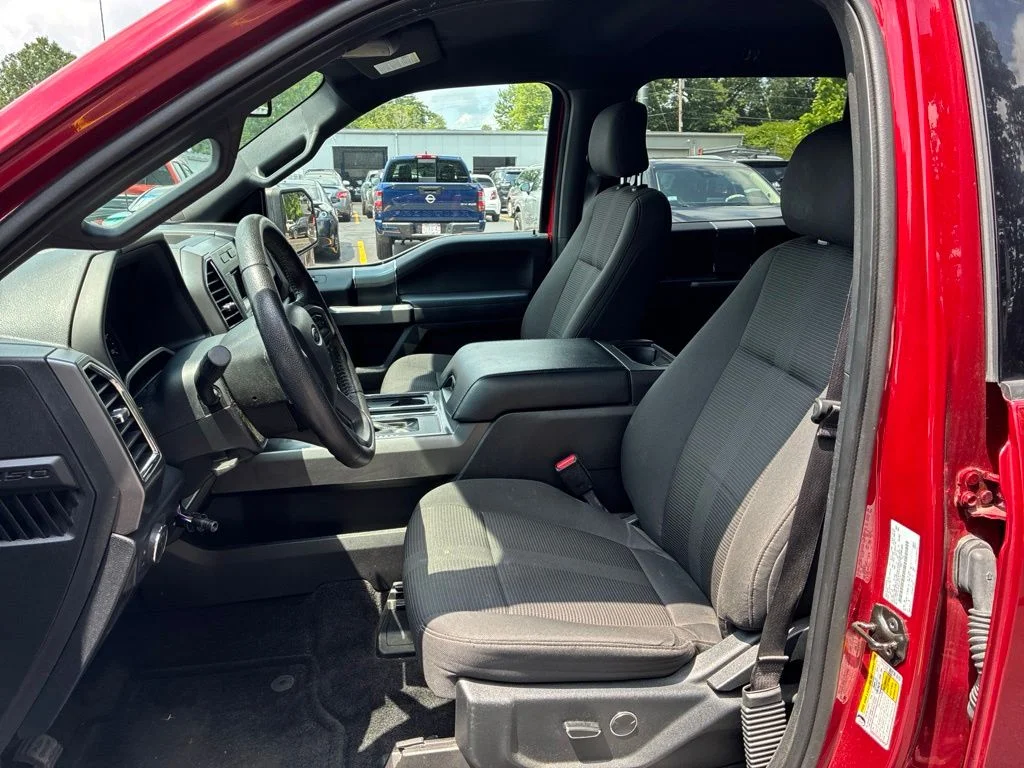 Used 2016 Red Ford XLT image 14