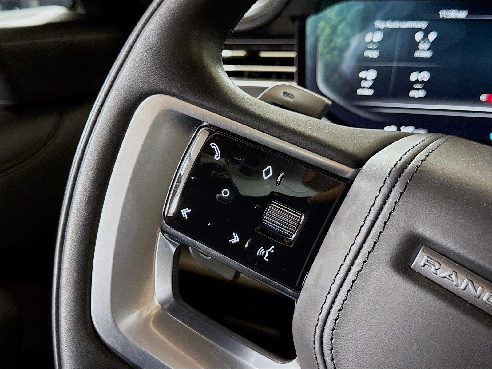Used 2023 Ionian Silver SV Bespoke Ultra Metallic Gloss Land Rover SV | 225K MSRP image 21