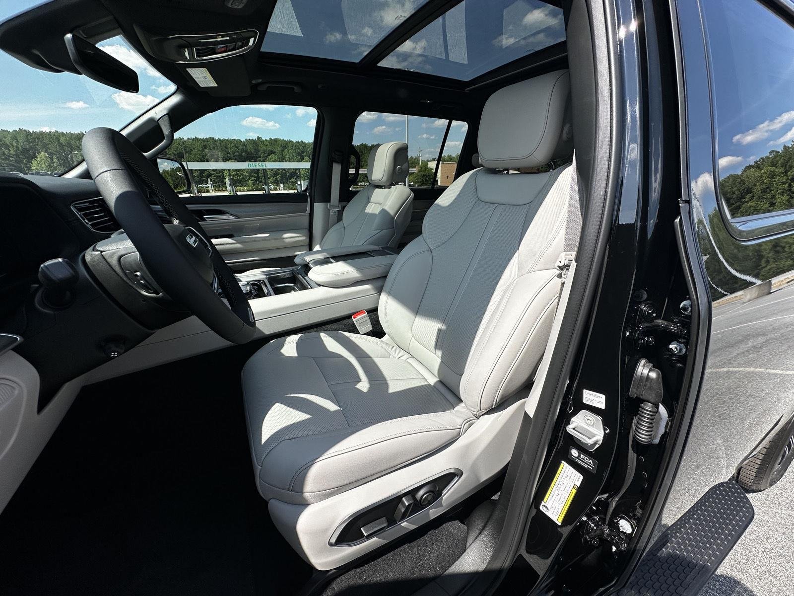 New 2026 High Gloss Black Exterior Paint Jeep  image 9