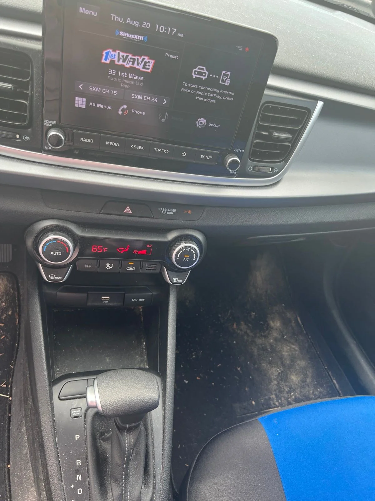 Used 2021 White Kia S image 10
