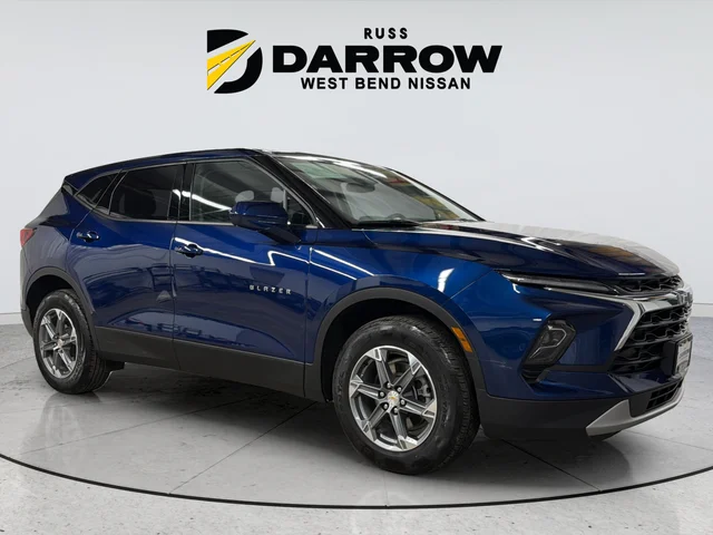Used 2023 Blue Chevrolet LT image 7