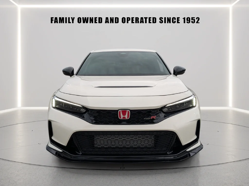 Used 2025  Honda  image 6