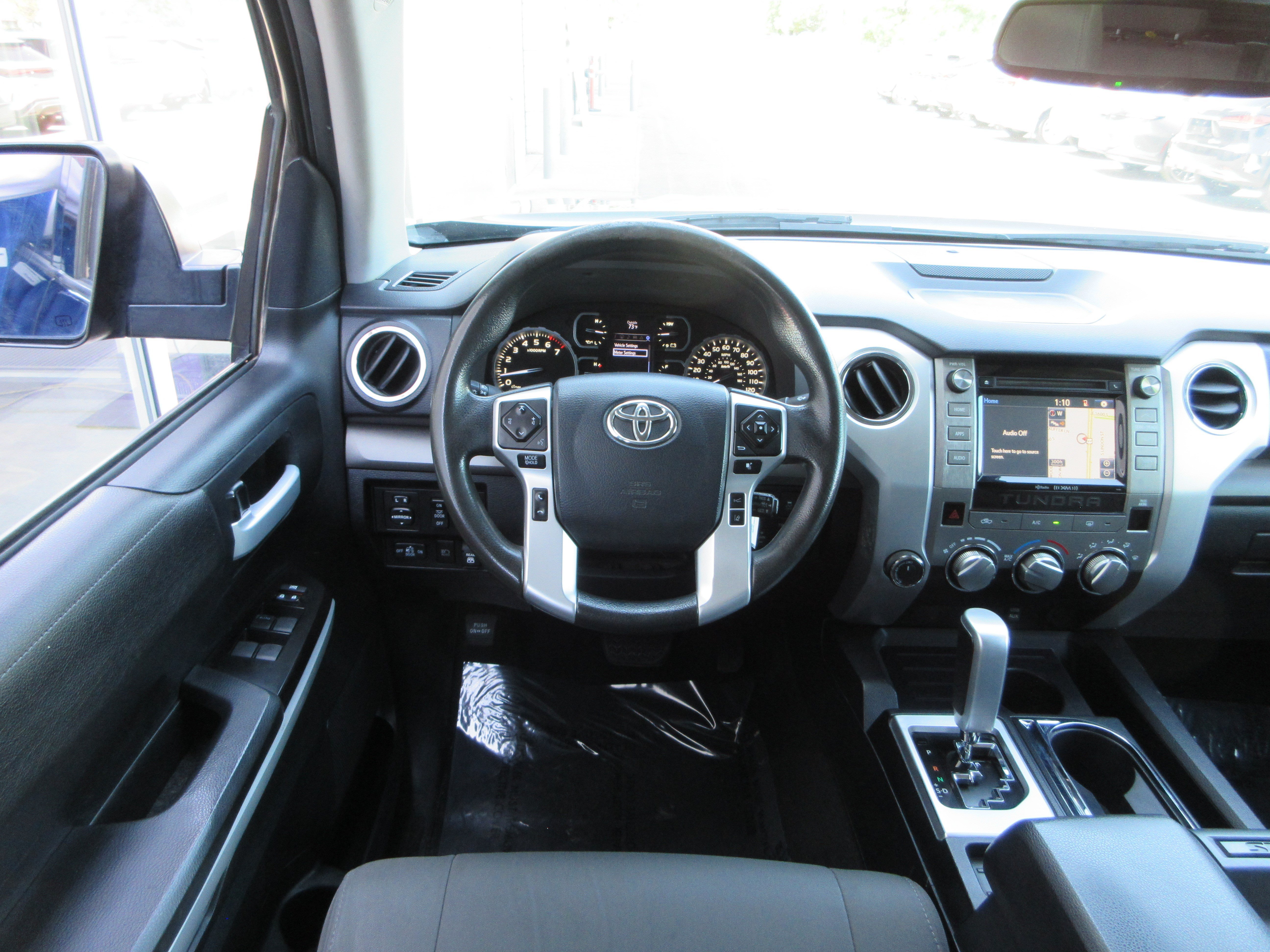 Used 2019 Midnight Black Metallic Toyota SR5 image 30