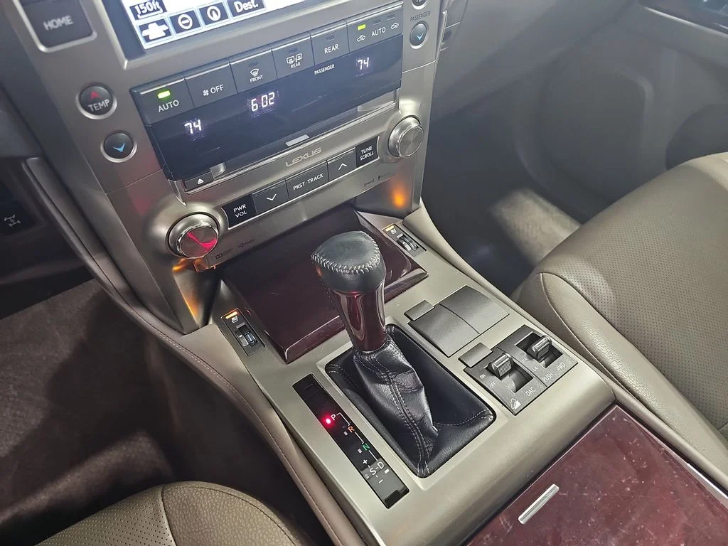 Used 2017 Black Lexus 460 image 25