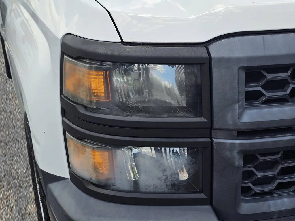 Used 2015 SUMMIT WHITE Chevrolet Work Truck image 4
