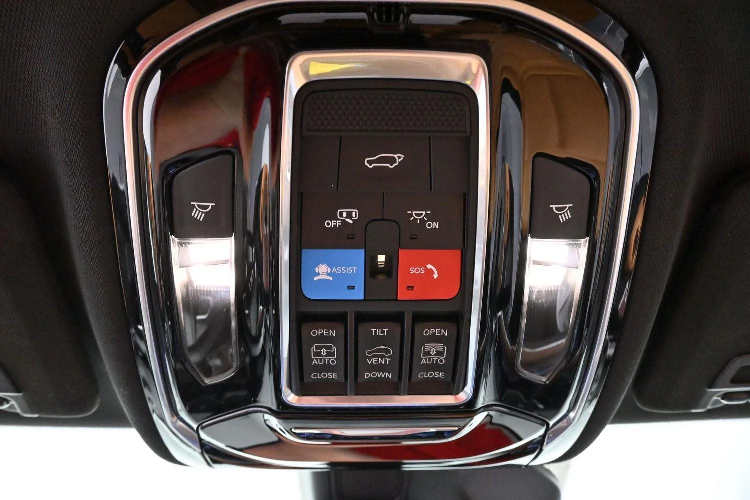 Used 2022 White Jeep Summit image 31