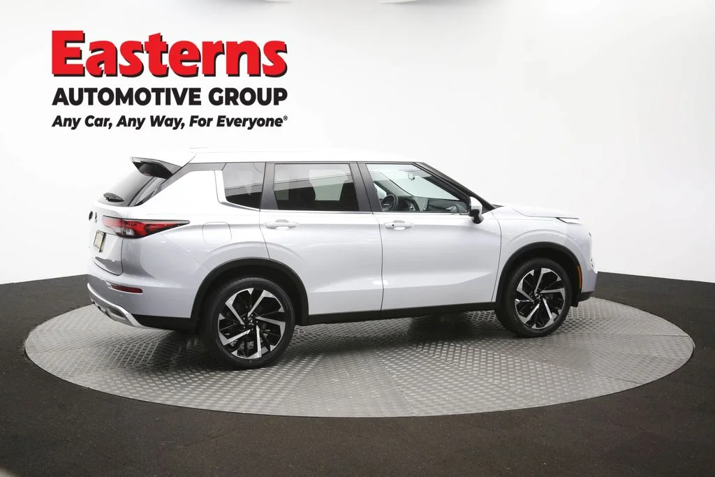 Used 2024 White Mitsubishi SE image 42