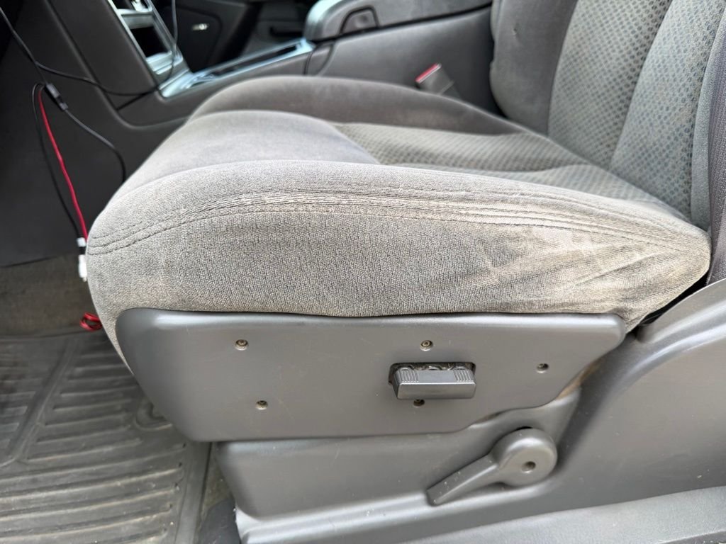 Used 2006 Blue Granite Metallic Chevrolet LT image 13