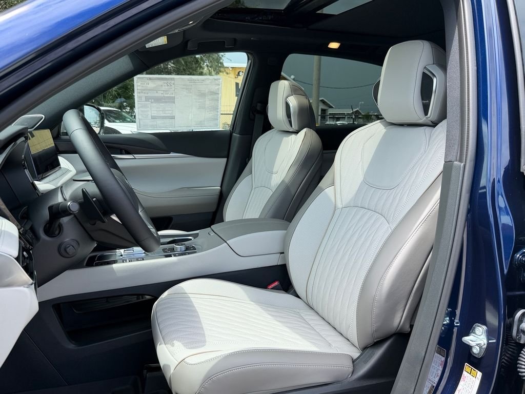 New 2027 GRAND BLUE INFINITI Autograph AWD image 9