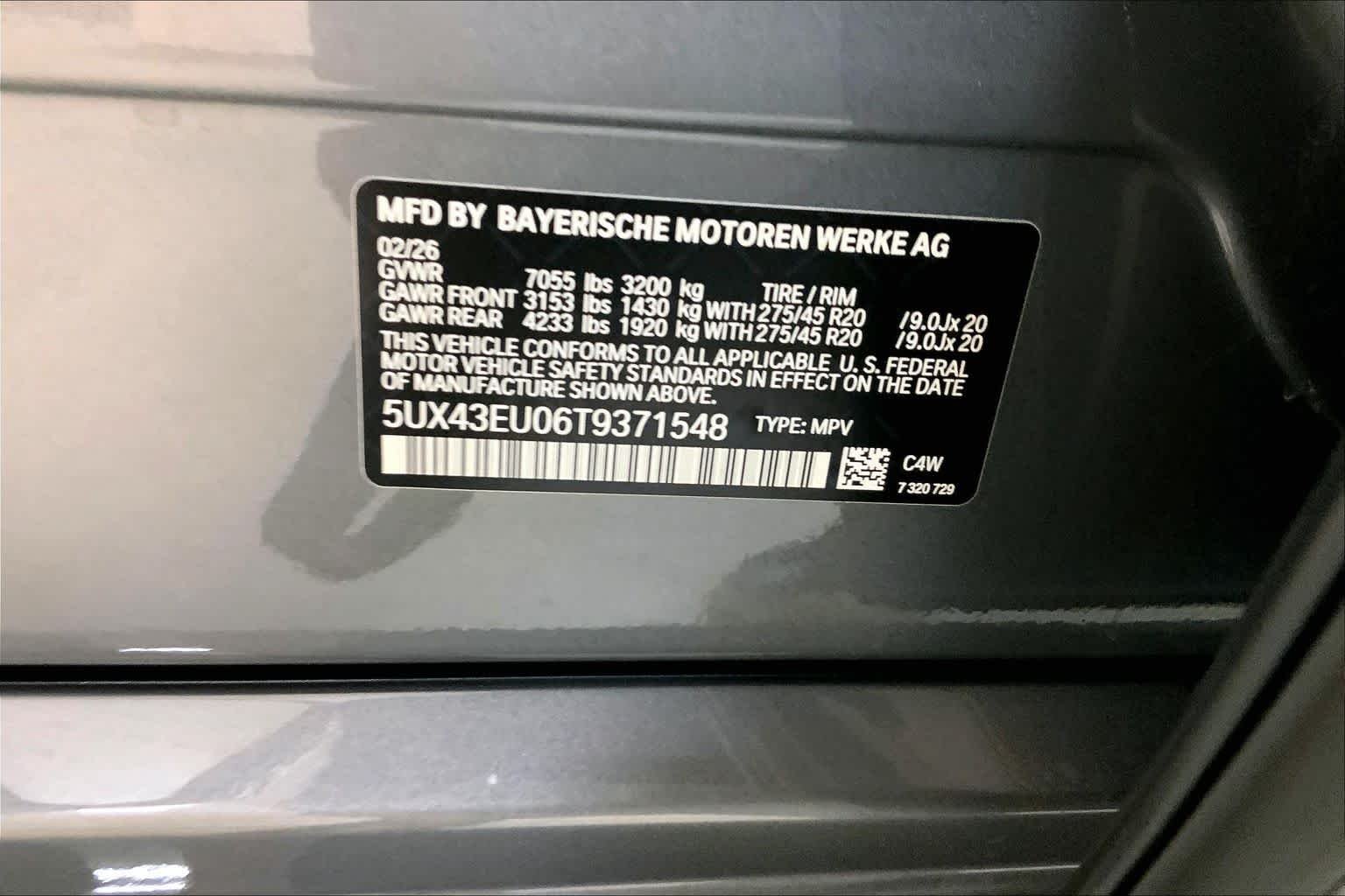 New 2026 Skyscraper Grey Metallic BMW xDrive50e image 21