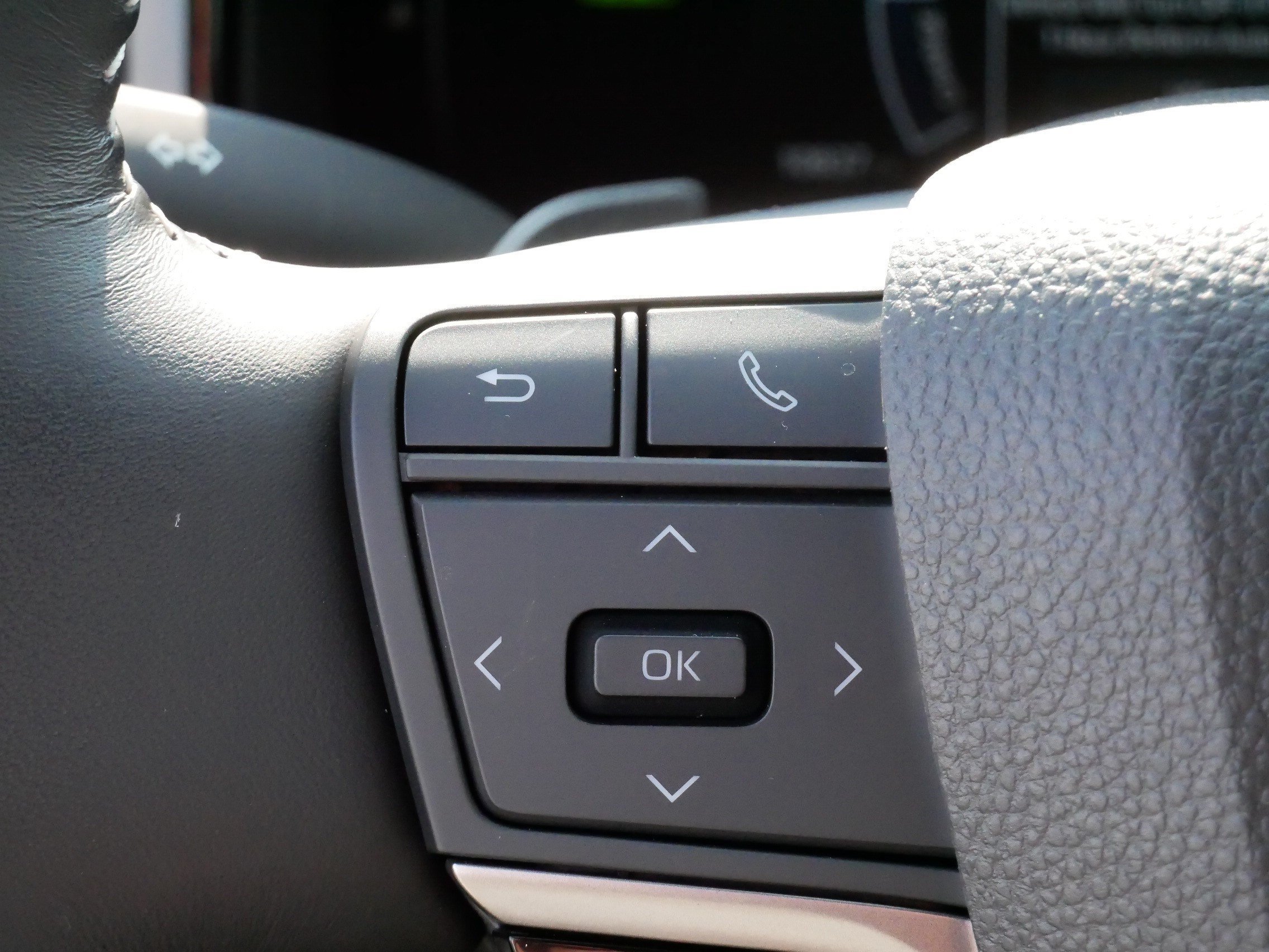 Certified Used 2025 ICE CAP Toyota SE image 27