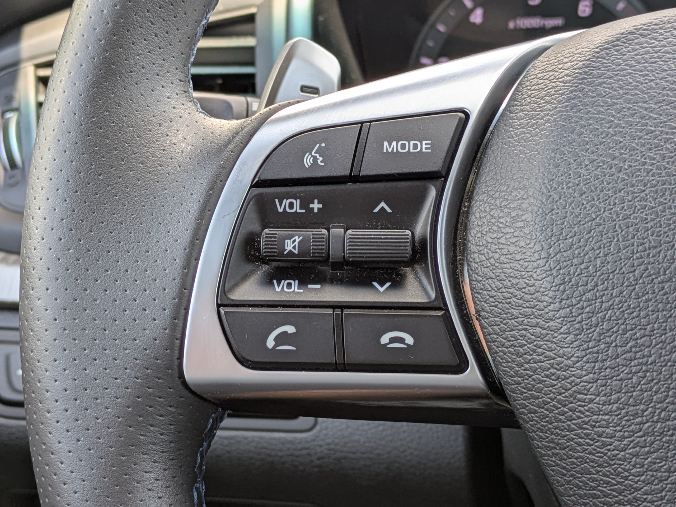Used 2019 Symphony Silver Hyundai LIMITED image 25