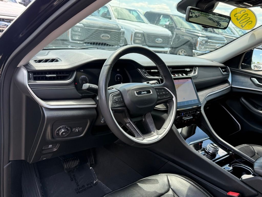 Used 2023 Black Jeep Limited image 4