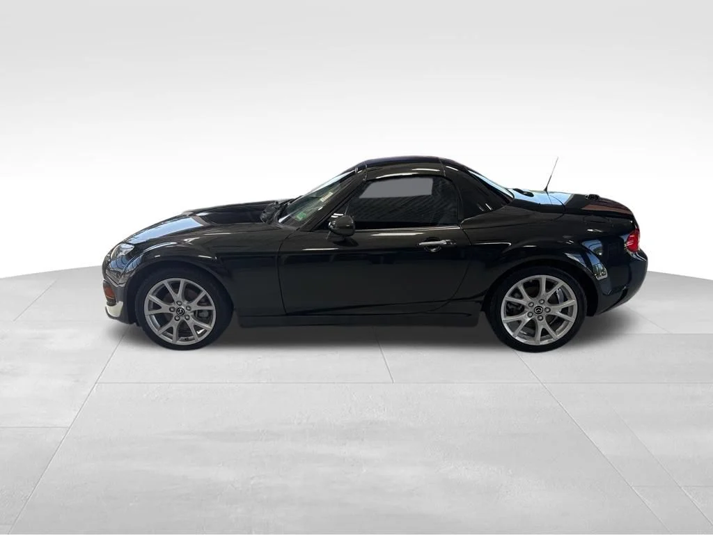 Used 2013  Mazda PRHT Grand Touring image 2