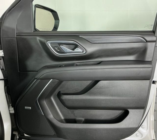 Used 2021 White Frost Tricoat GMC SLT image 30