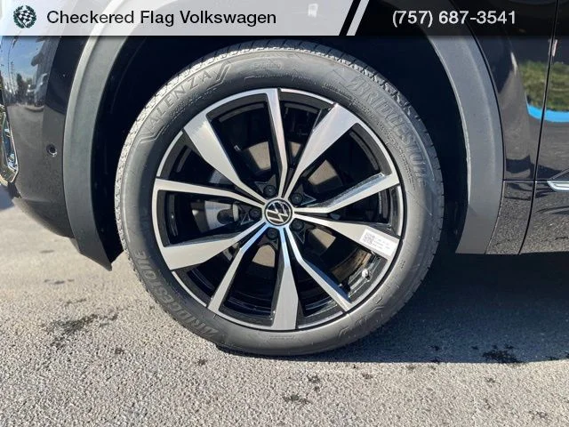New 2026 Black Volkswagen 2.0T SEL Premium R-Line image 5