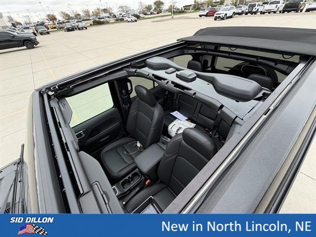 New 2026 Black Clearcoat Jeep Sahara image 16