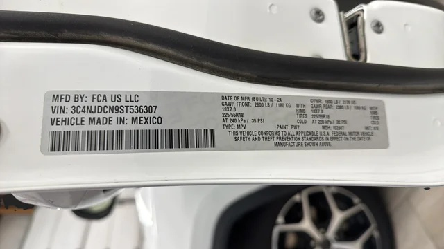 Certified Used 2025 Bright White Clearcoat Jeep Limited image 34