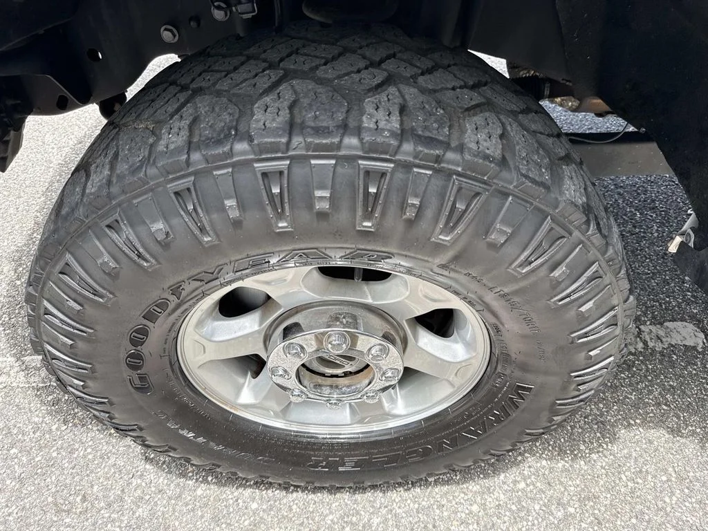 Used 2016 White Ford XL image 12
