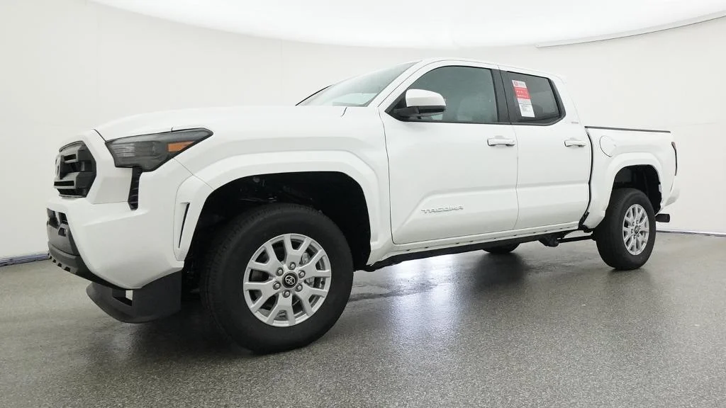 New 2026 Ice Cap Toyota SR5 image 6