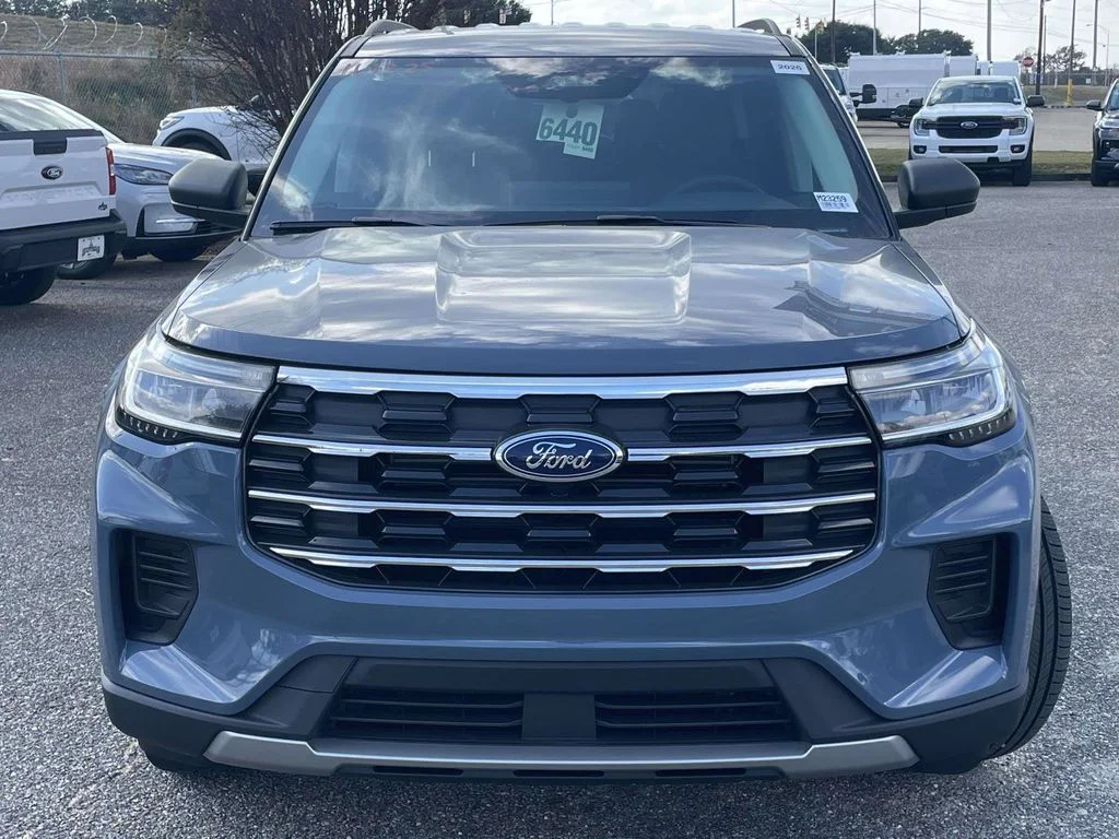 New 2026 Vapor Blue Metallic Ford Active image 8