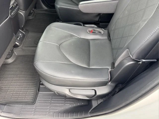 Used 2021 White Toyota Platinum image 9