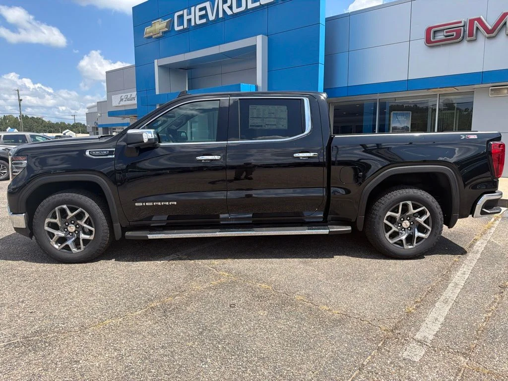 New 2026 Onyx Black GMC SLT image 2