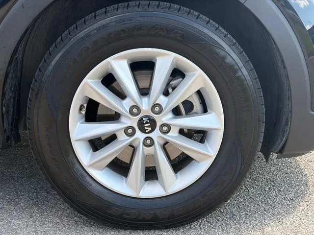 Used 2019 Black Kia LX image 3