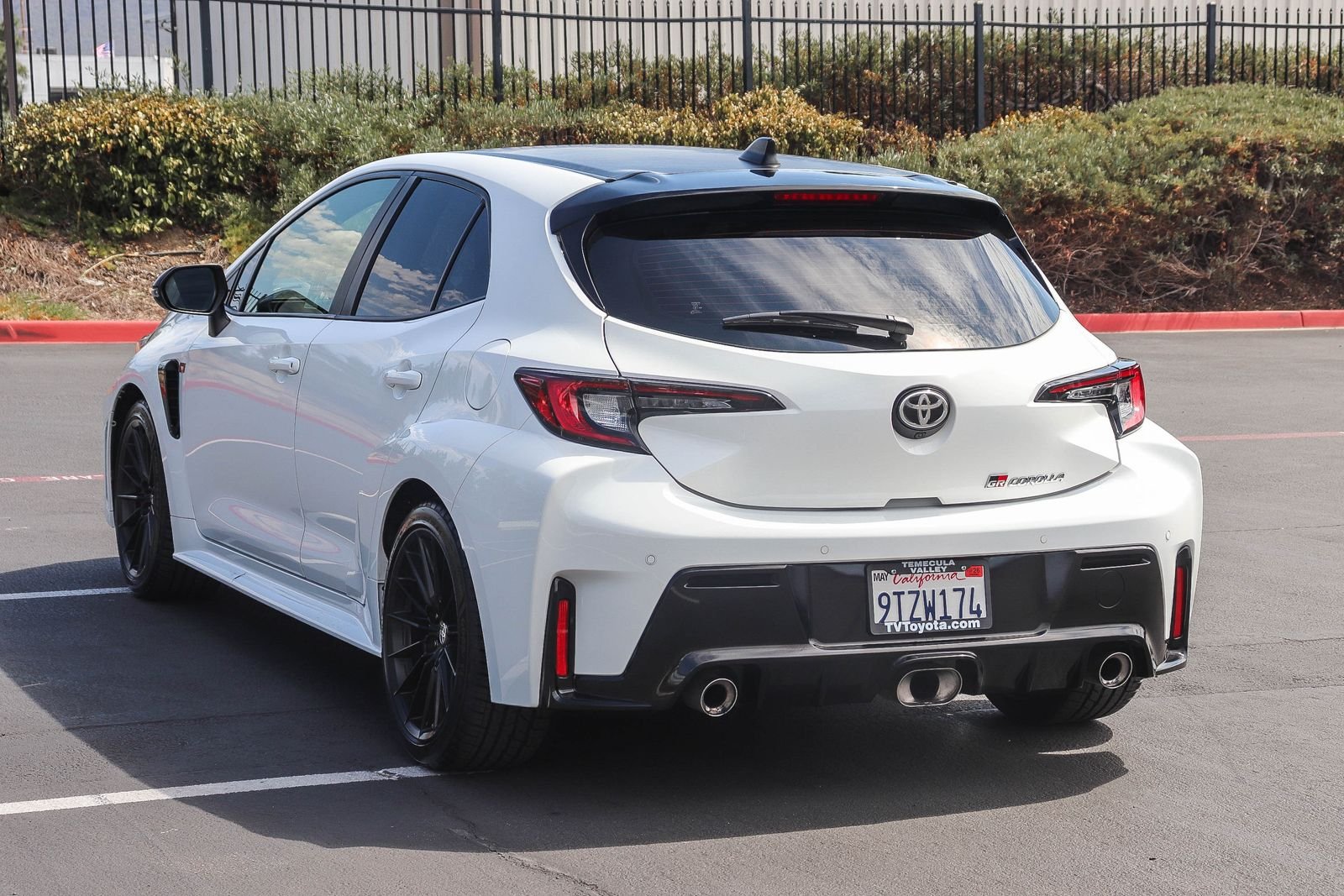 Certified Used 2025 Ice Toyota Premium Plus image 5