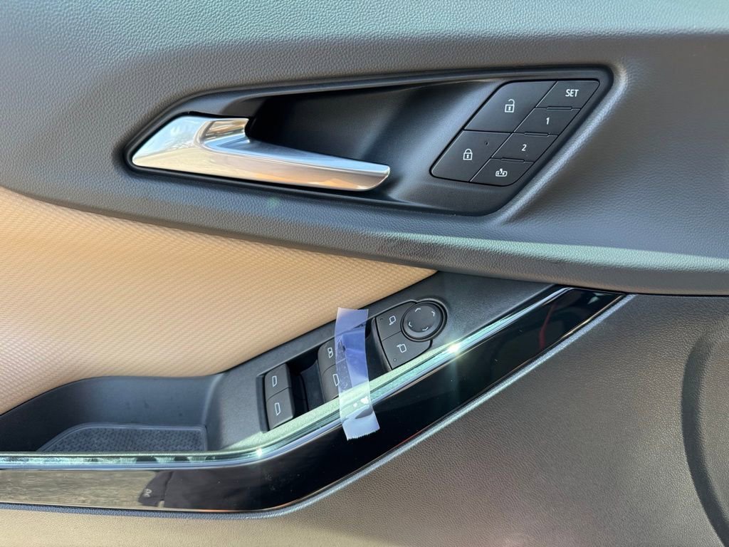 2025 Chevrolet Equinox ACTIV - Photo 28