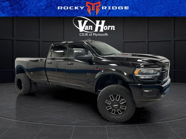 2023 RAM 3500 Laramie 4X4 Crew Cab LWB's photo